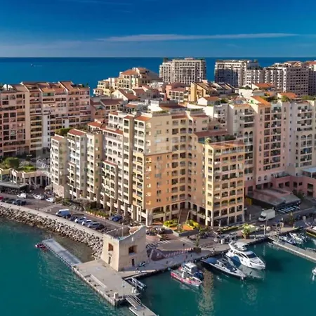 Luxury Eden Park Pool & Parking Included *