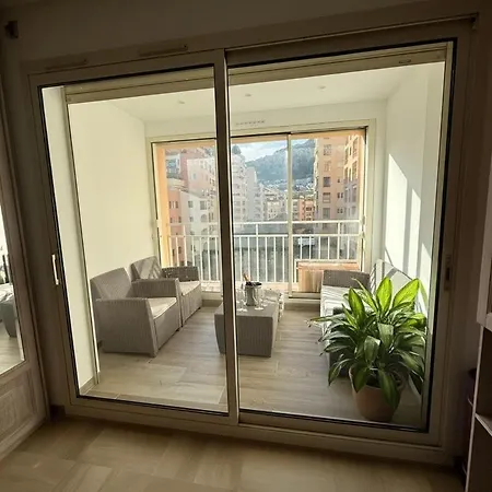 Luxury Retreat In With Rare Private Parking, Pool, Ac And Wifi * Monte-Carlo