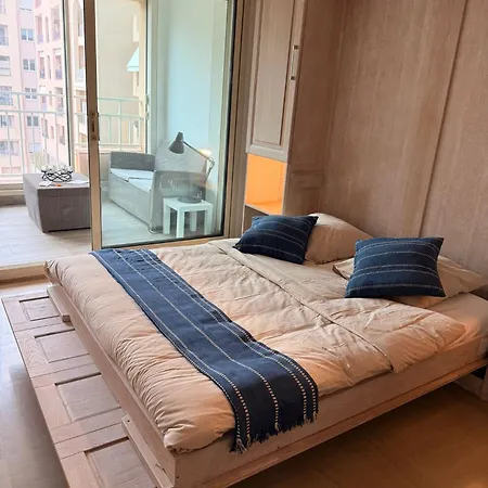 Luxury Retreat In With Rare Private Parking, Pool, Ac And Wifi Apartamento Monte Carlo