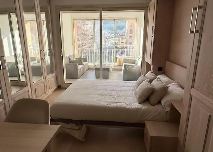 Luxury Eden Park Pool & Parking Included Апартаменты